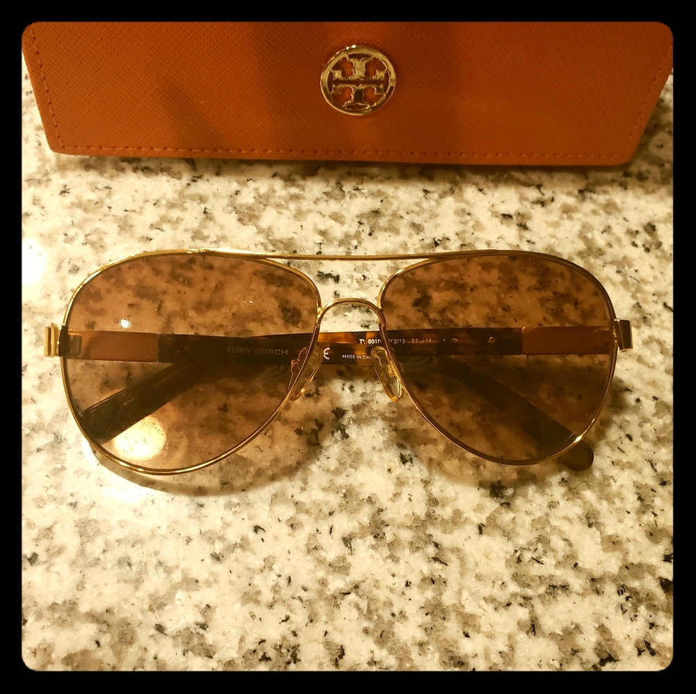 Tory Burch Aviator Sunglasses